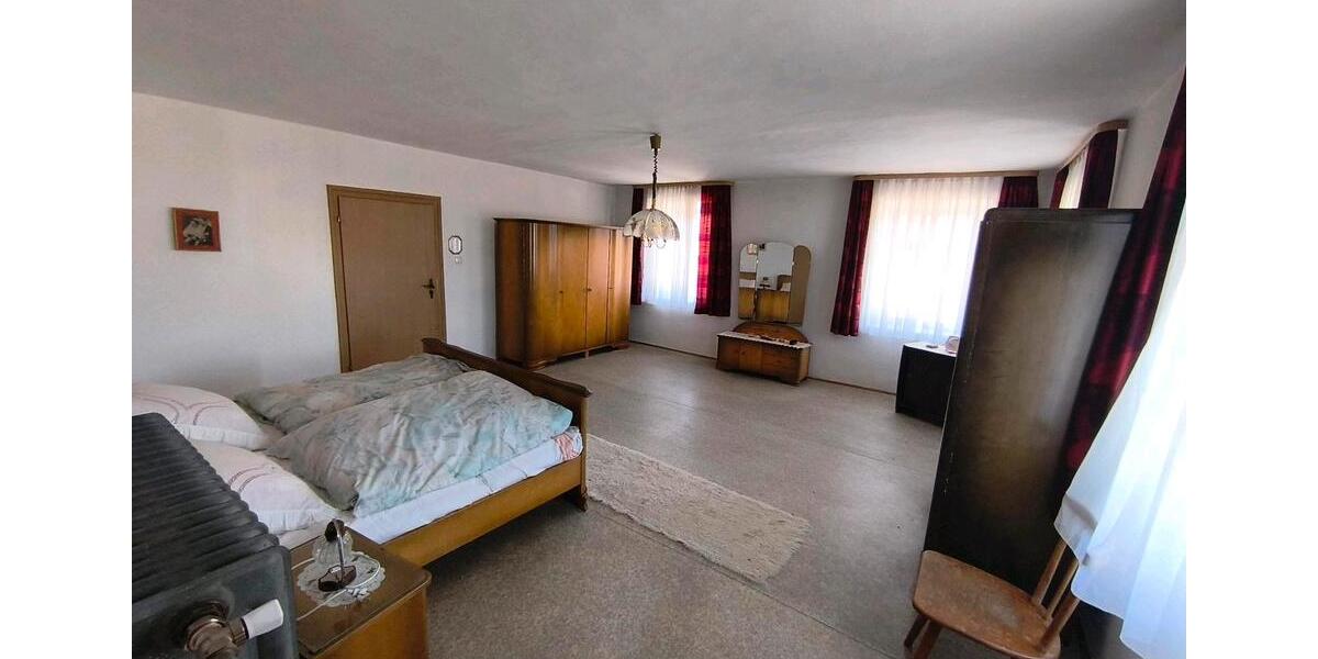 Bauernhaus, Landhaus Eggenfelden - 9 Zimmer, 400 m&sup2;, 1.500&euro; | Angebot:26134944