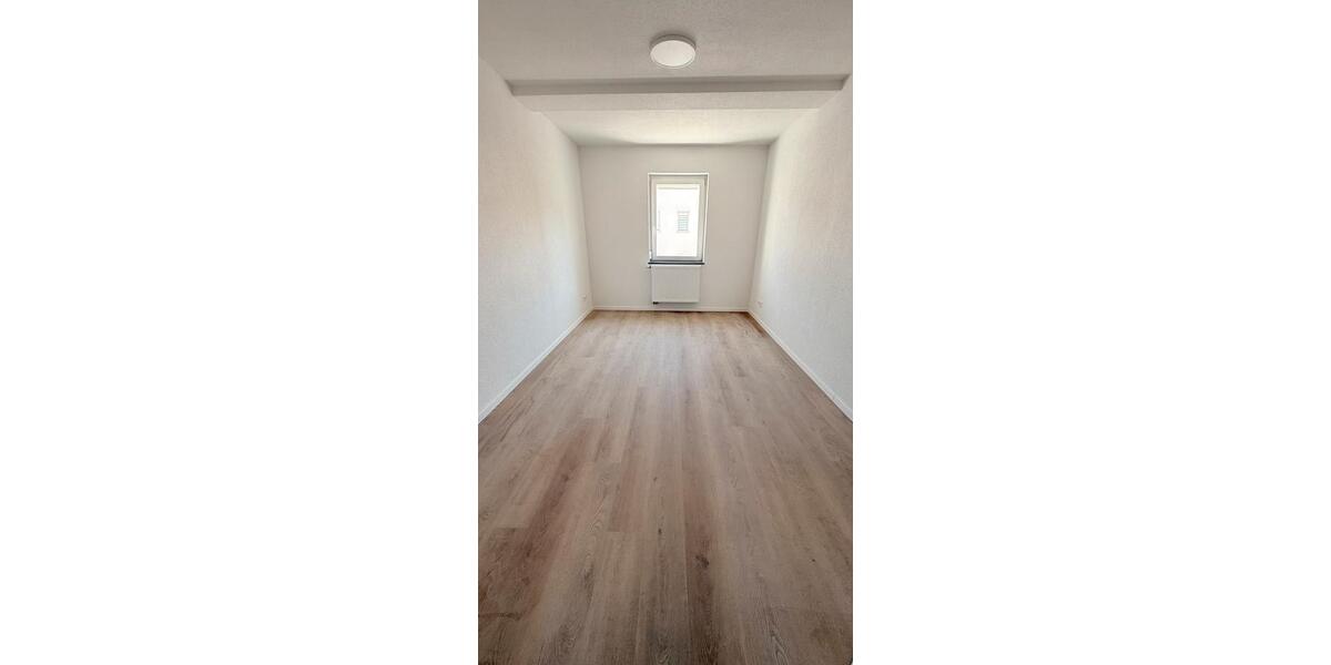 Etagenwohnung Tuttlingen - 2 Zimmer, 60 m&sup2;, 1.000&euro; | Angebot:26407632