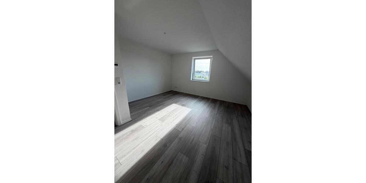 Doppelhaushälfte Großenwiehe - 4 Zimmer, 120 m&sup2;, 1.380&euro; | Angebot:26380936