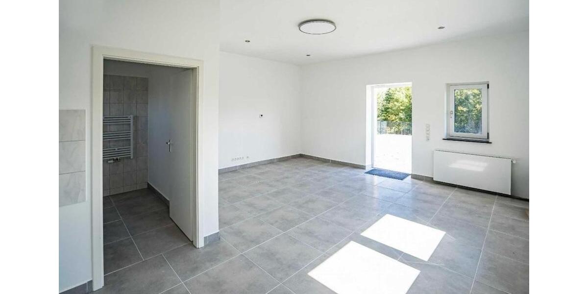 Neubau Gewerbegrundstück mit Werkstatt zimmer