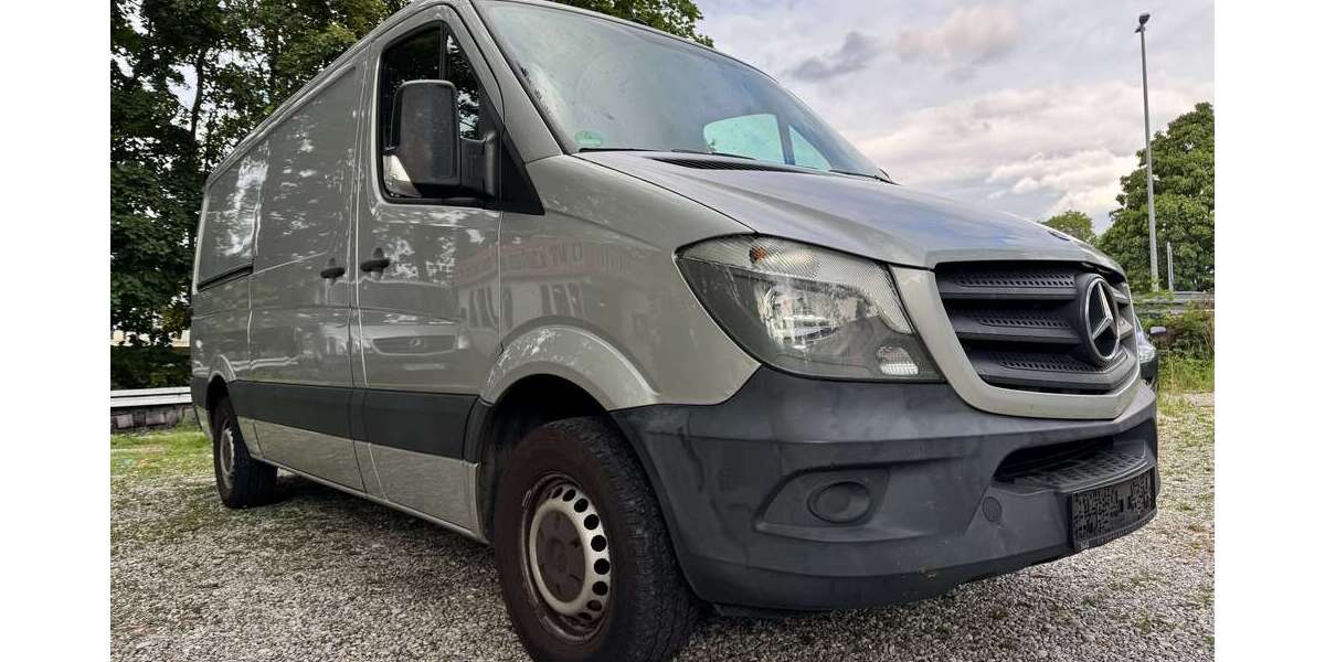 Mercedes-Benz Sprinter 325.000 km 8.900 &euro; München 80687