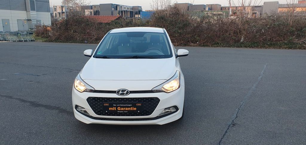 Hyundai i20 111.000 km 7.999 &euro; Frankfurt am Main 60386