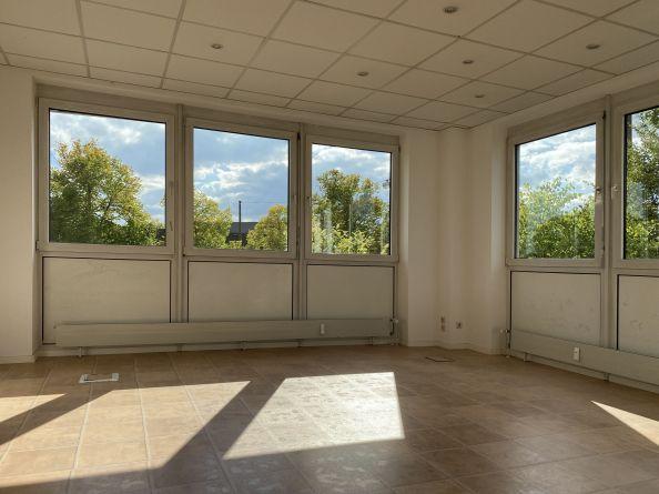 Gewerbeobjekt Regensburg Konradsiedlung - 2.104&euro; | Angebot:25984280