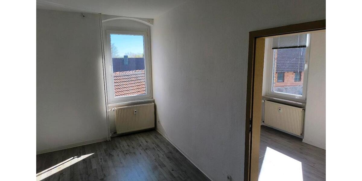 Etagenwohnung Allstedt - 3 Zimmer, 63 m&sup2;, 360&euro; | Angebot:26181683