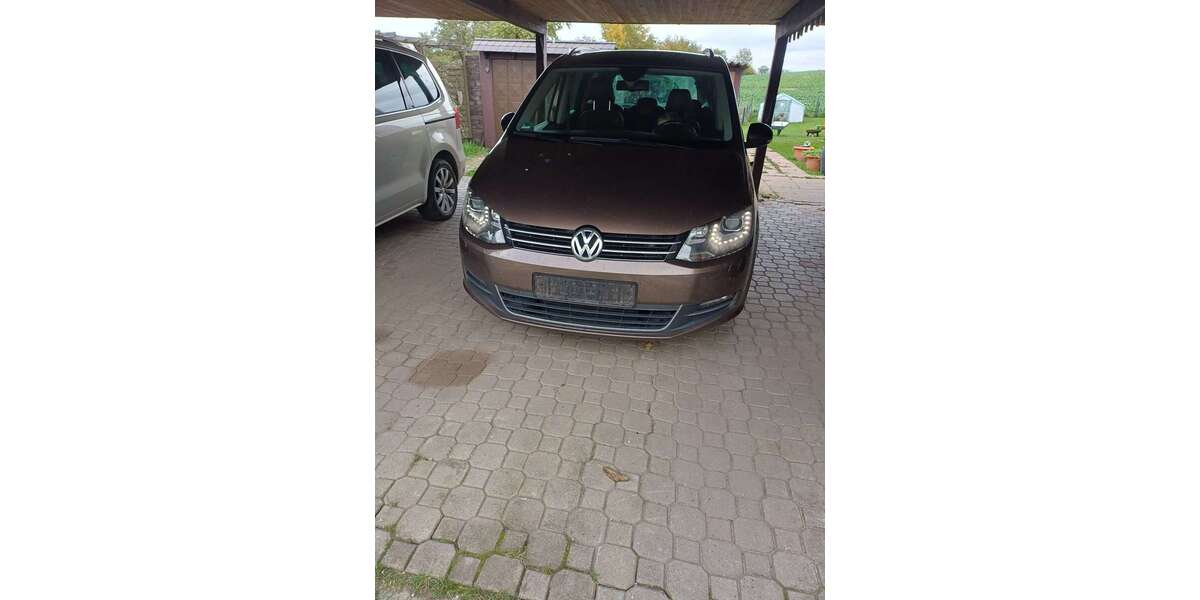 VW Sharan 266.800 km 9.000 &euro; Berlin 13156