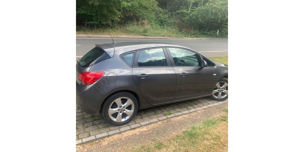 Opel opel astra j 192.570 km 3.490 &euro; Heimbach 52396