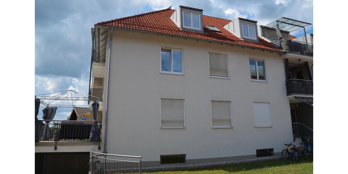 Dachgeschoßwohnung Freilassing - 2 Zimmer, 63 m&sup2;, 285.000&euro; | Angebot:27116817