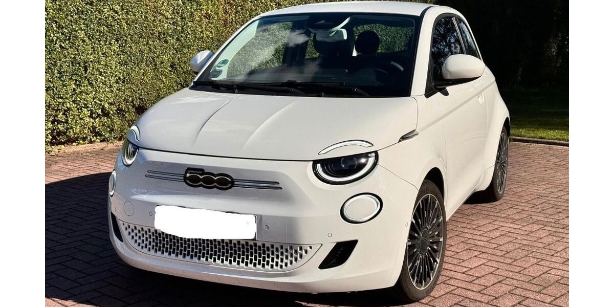 Fiat 500e 45.000 km 16.900 &euro; Oldenburg 26135