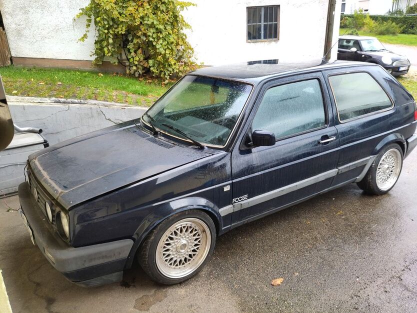 VW Golf 144.000 km 5.678 € Altomünster 85250