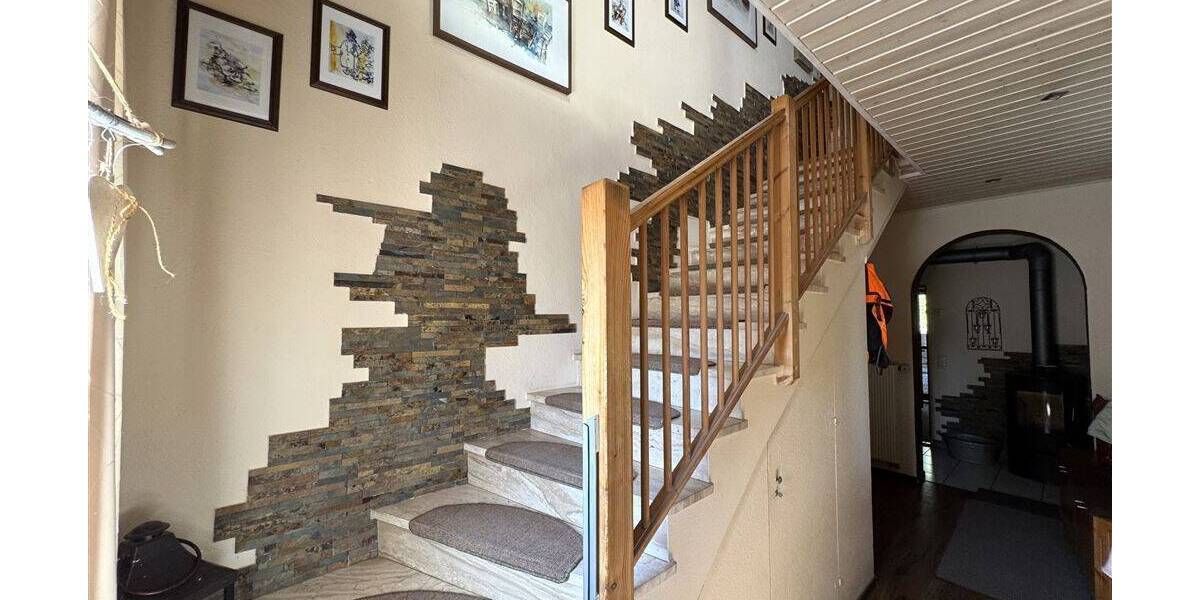 Mehrfamilienhaus, Wohnhaus Leutershausen - 8 Zimmer, 205 m&sup2;, 429.000&euro; | Angebot:26417545