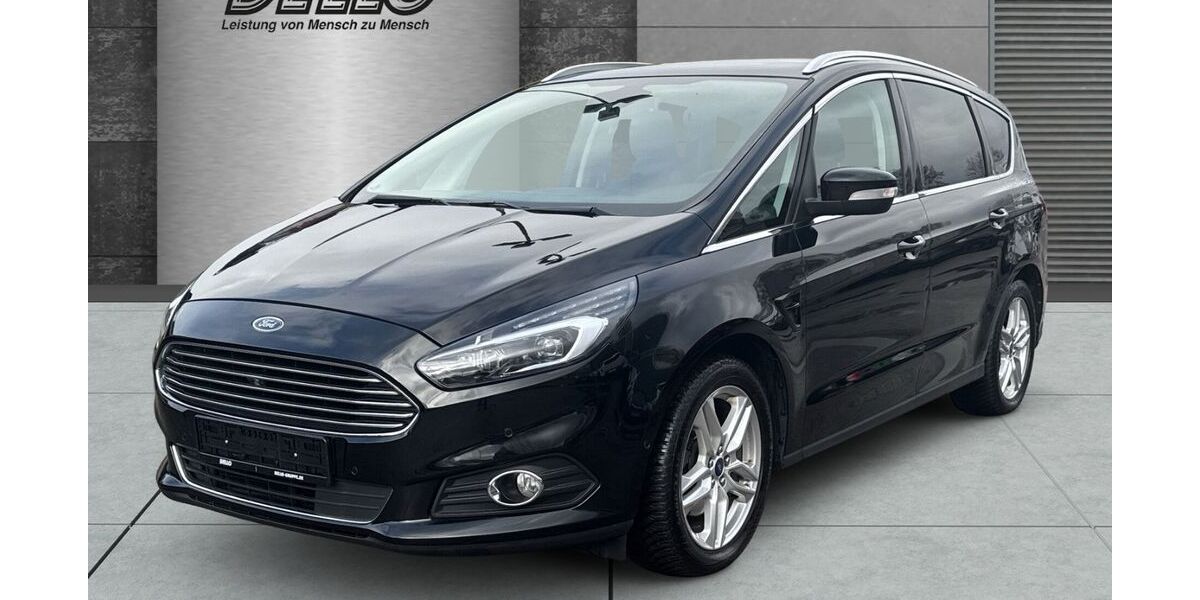 Ford S-Max 89.664 km 21.450 &euro; Lübeck 23558