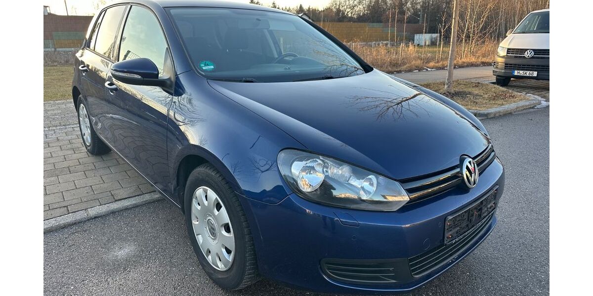 VW Golf 82.000 km 6.499 &euro; Höhenkirchen-Siegertsbrunn 85635
