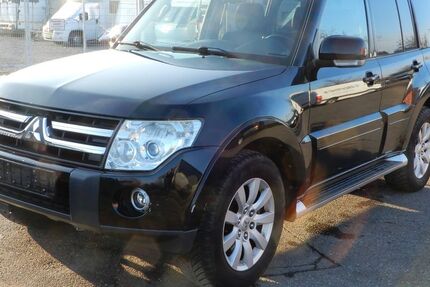 Mitsubishi Pajero 134.000 km 15.750 &euro; Markgröningen 71706