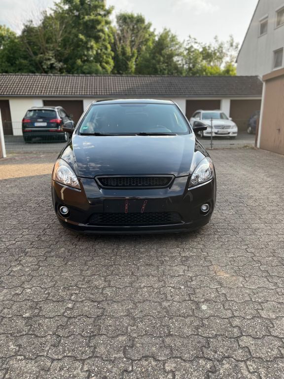 Kia pro ceed / ProCeed 262.619 km 4.000 € Niederkassel 53859