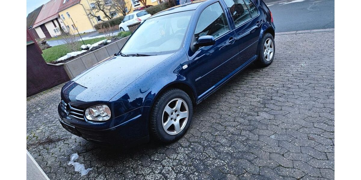 VW Golf 270.000 km 799 &euro; Arnstein 97450
