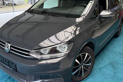 VW Touran 199.999 km 11.591 &euro; Freudenberg 57258
