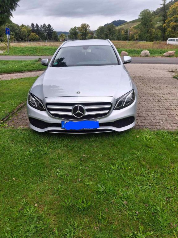 Mercedes-Benz E 220 197.000 km 22.500 € Kappelrodeck 77876