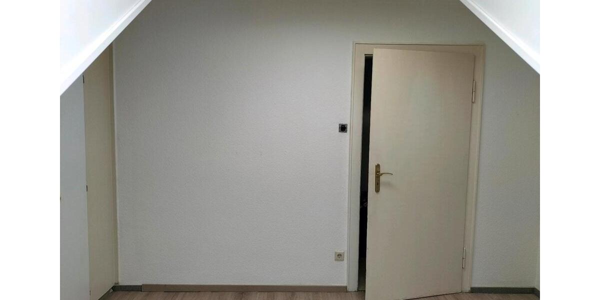 Dachgeschoßwohnung Wertheim - 4.5 Zimmer, 78 m&sup2;, 209.000&euro; | Angebot:26217556