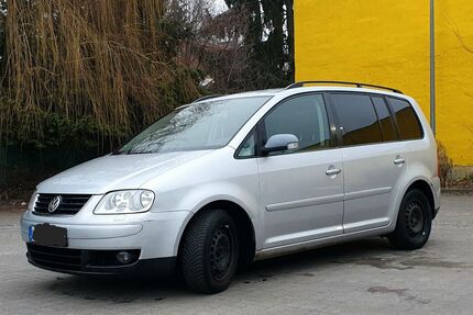 VW Touran 299.000 km 1.300 &euro; Berlin 13156