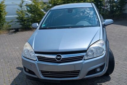 Opel Astra 180.000 km 3.450 &euro; Weiden 92637
