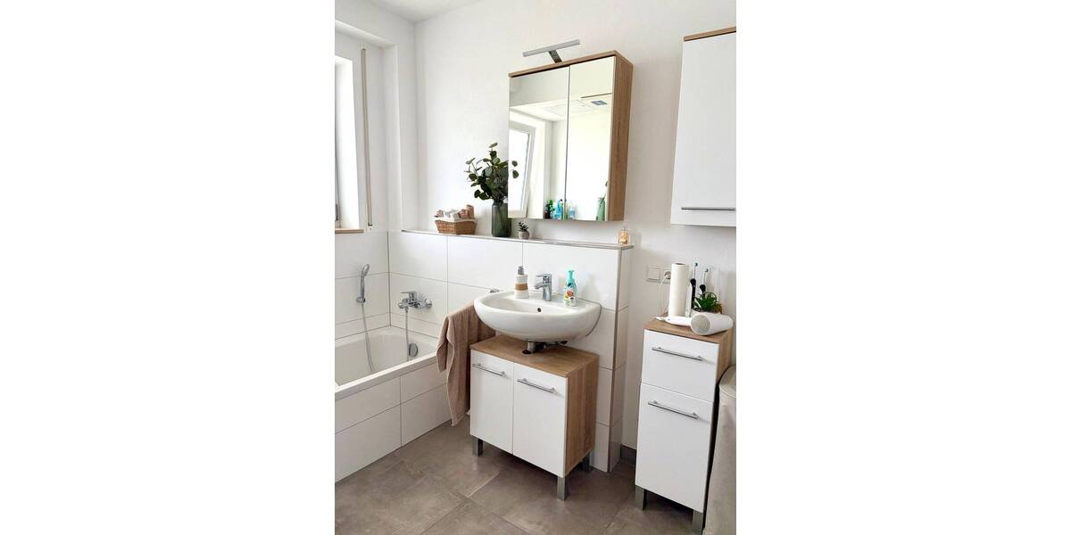 Etagenwohnung Lenting - 3 Zimmer, 82 m&sup2;, 1.189&euro; | Angebot:26751545