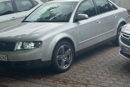 Audi A4 158.000 km 2.300 € Hamburg 20357