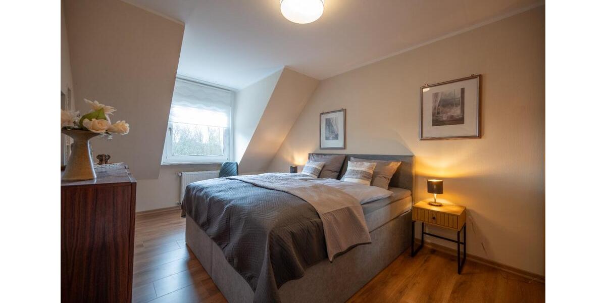 Reihenhaus Wilhelmshaven - 4.5 Zimmer, 110 m&sup2;, 320.000&euro; | Angebot:25261104