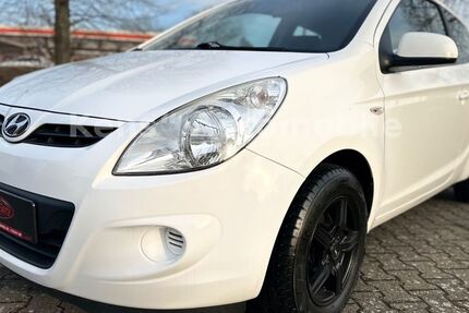 Hyundai i20 126.969 km 3.349 &euro; Neubrandenburg 17034