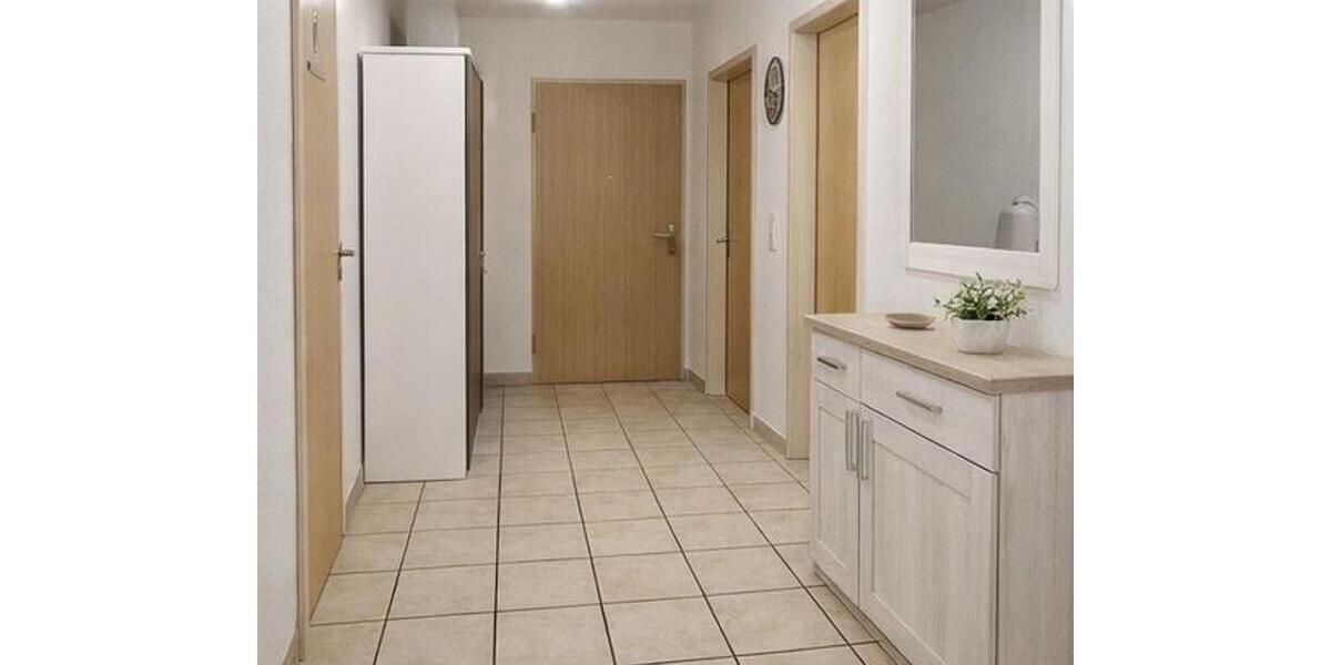 Dachgeschoßwohnung Bad Kreuznach Bad Münster am Stein-Ebernburg - 3 Zimmer, 80 m&sup2;, 750&euro; | Angebot:26560329