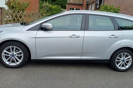 Ford Focus 114.000 km 7.200 &euro; Neuss 41464