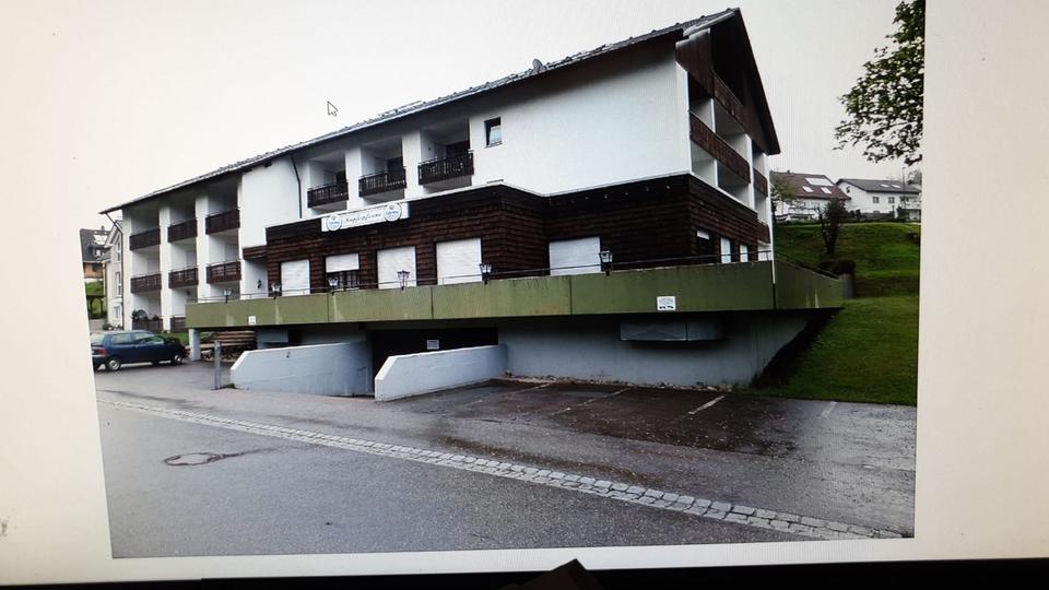 Erdgeschoßwohnung Furtwangen im Schwarzwald - 12 Zimmer, 400 m&sup2;, 160.000&euro; | Angebot:26313796