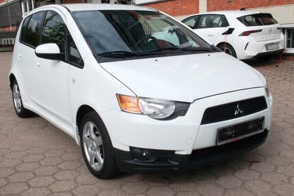 Mitsubishi Colt 64.000 km 6.990 &euro; Hamburg 22045
