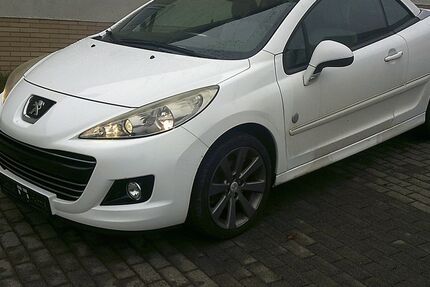 Peugeot 207 121.500 km 4.499 &euro; Eisfeld 98673