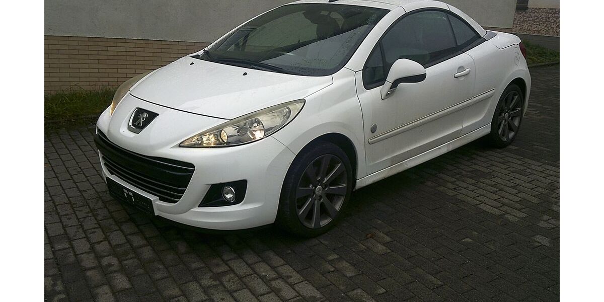 Peugeot 207 121.500 km 4.499 &euro; Eisfeld 98673