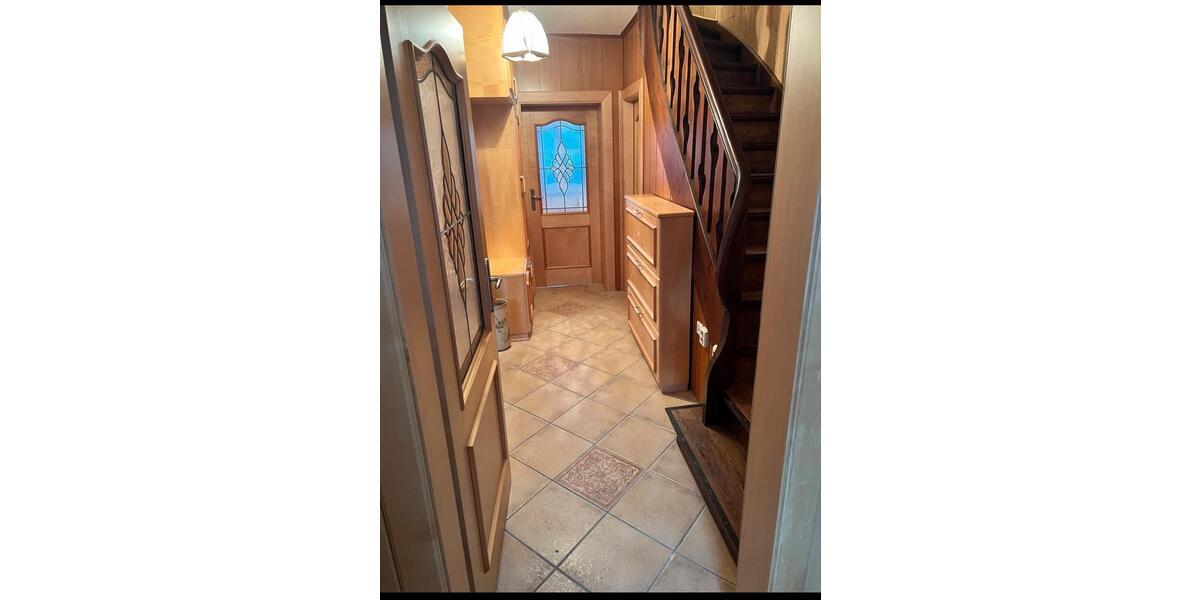 Reihenhaus Sonneberg - 5 Zimmer, 110 m&sup2;, 1.000&euro; | Angebot:24754381