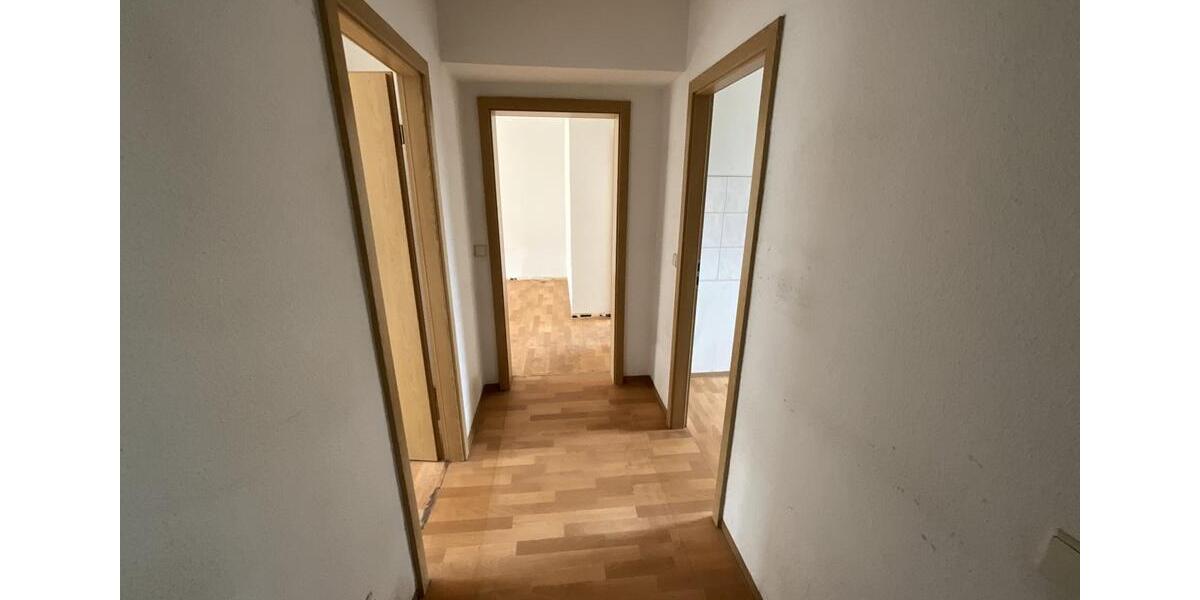 Etagenwohnung Suhl - 3 Zimmer, 60 m&sup2;, 411&euro; | Angebot:26676874