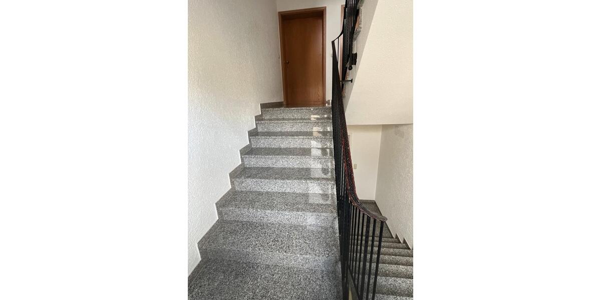 Etagenwohnung Bad Neustadt an der Saale - 2 Zimmer, 65 m&sup2;, 700&euro; | Angebot:25936863