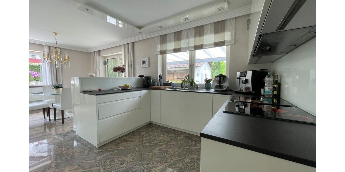Exklusives EF-Haus auf 1.070 m² parkähnlichem Grund mit unverbaubarem Blick zum EBE Forst - Einfamilienhaus Zorneding | Angebot:27004822