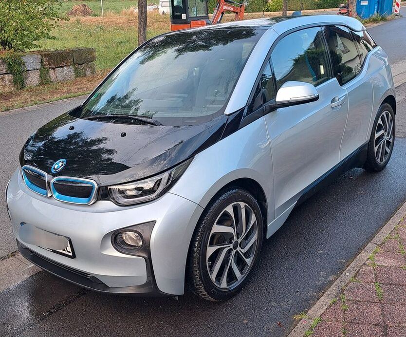 i3