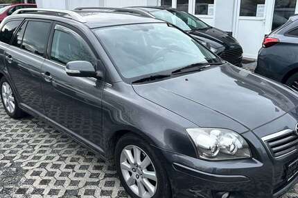 Toyota Avensis 164.200 km 2.700 &euro; Trier 54295