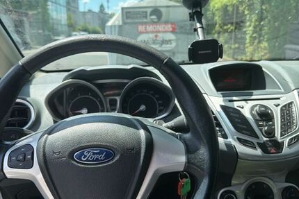Ford Fiesta 261.852 km 2.000 &euro; Köln 50735