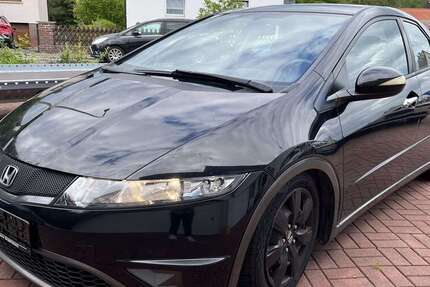 Honda Civic 271.200 km 3.200 &euro; Neustadt b. Coburg 96465