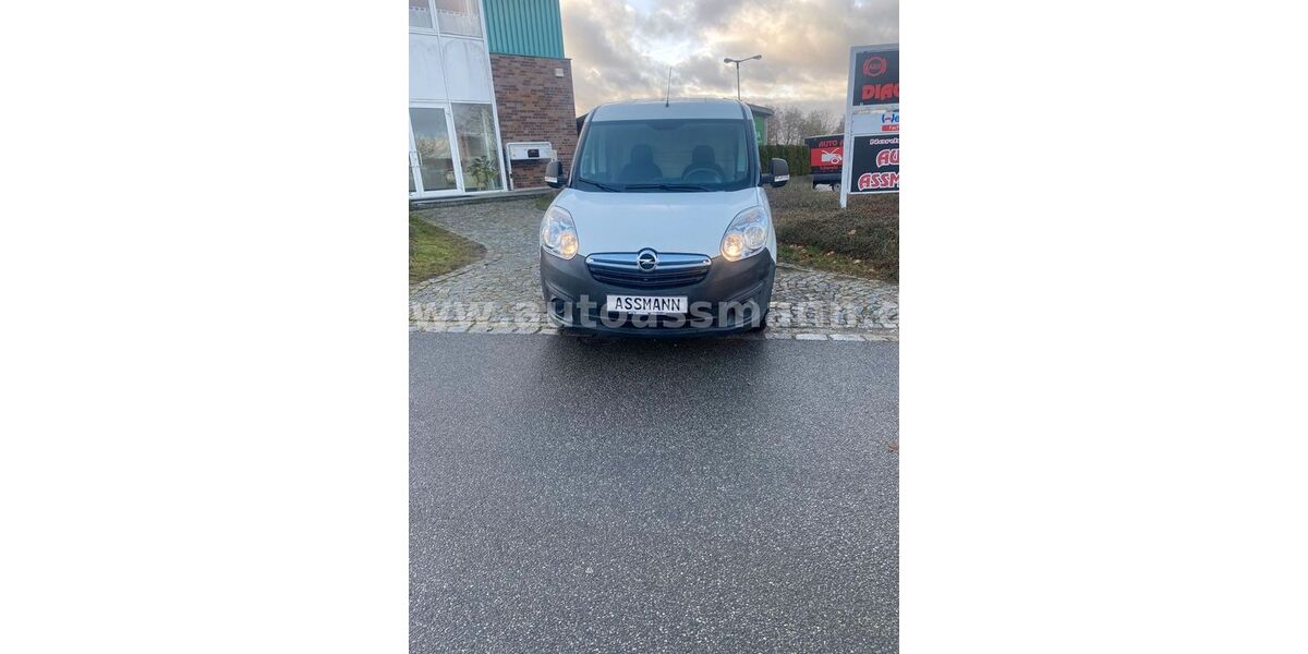 Opel Combo 107.350 km 5.990 &euro; Wittenförden 19073