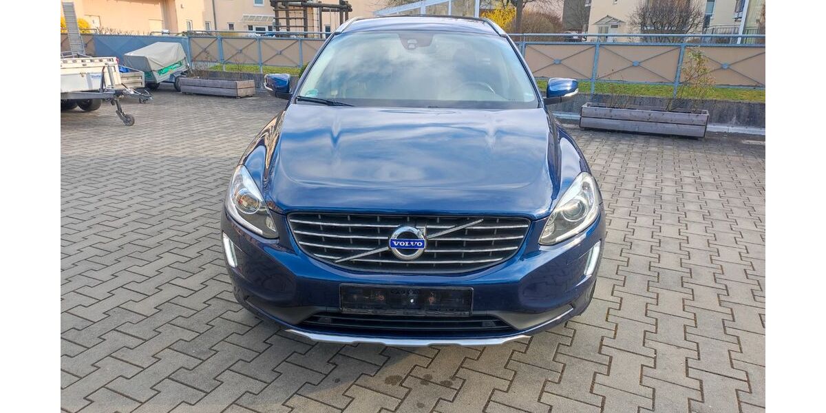 Volvo XC60 173.000 km 11.500 € Chemnitz 09120