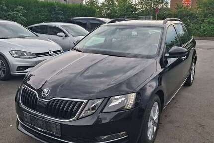 Skoda Octavia 273.000 km 5.999 &euro; Paderborn 33100