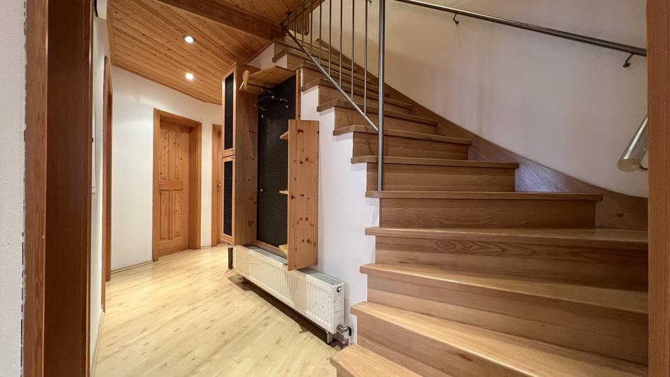 ***MEHRGENERATIONENWOHNUNG MIT ALTSTADT-CHARME*** 5 zimmer