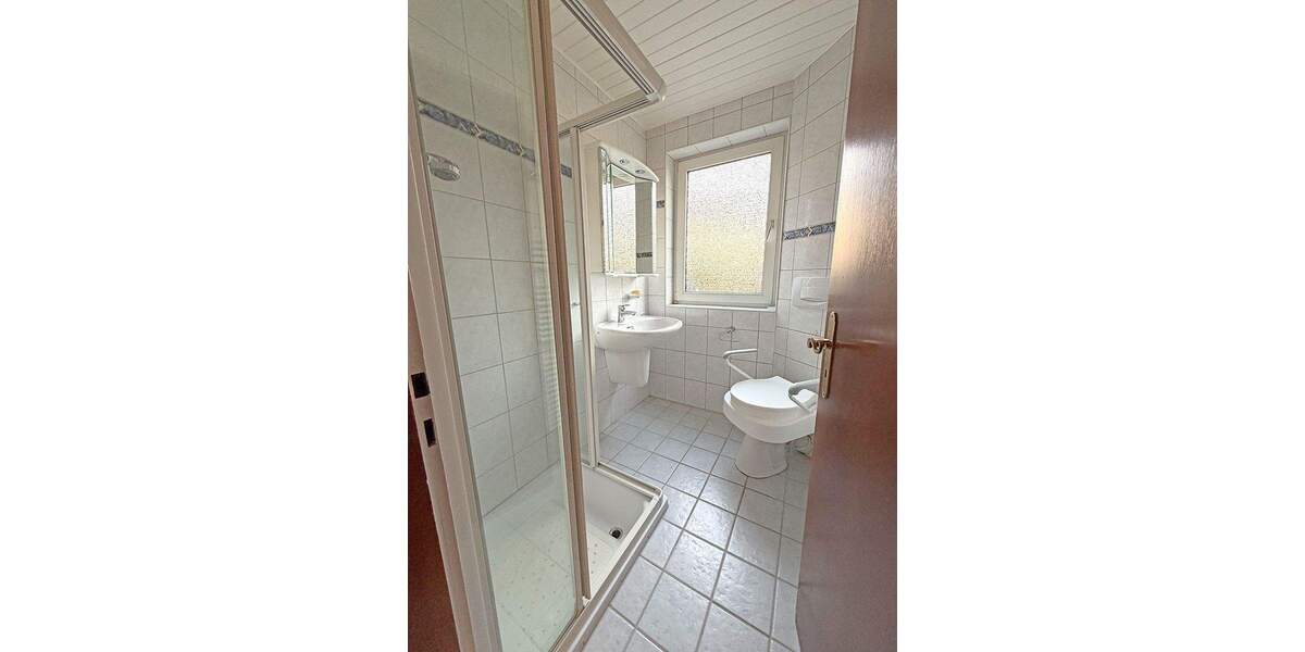 Mehrfamilienhaus, Wohnhaus Enger Dreyen - 6 Zimmer, 131 m&sup2;, 190.000&euro; | Angebot:26674319