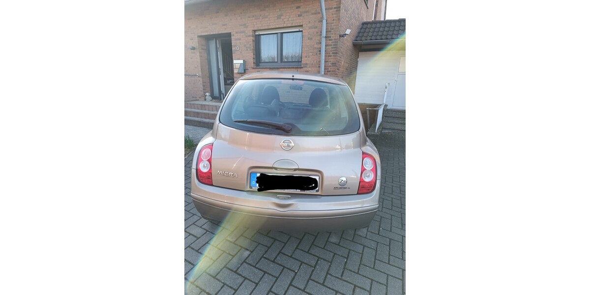 Nissan Micra 85.600 km 2.800 &euro; Minden 32423