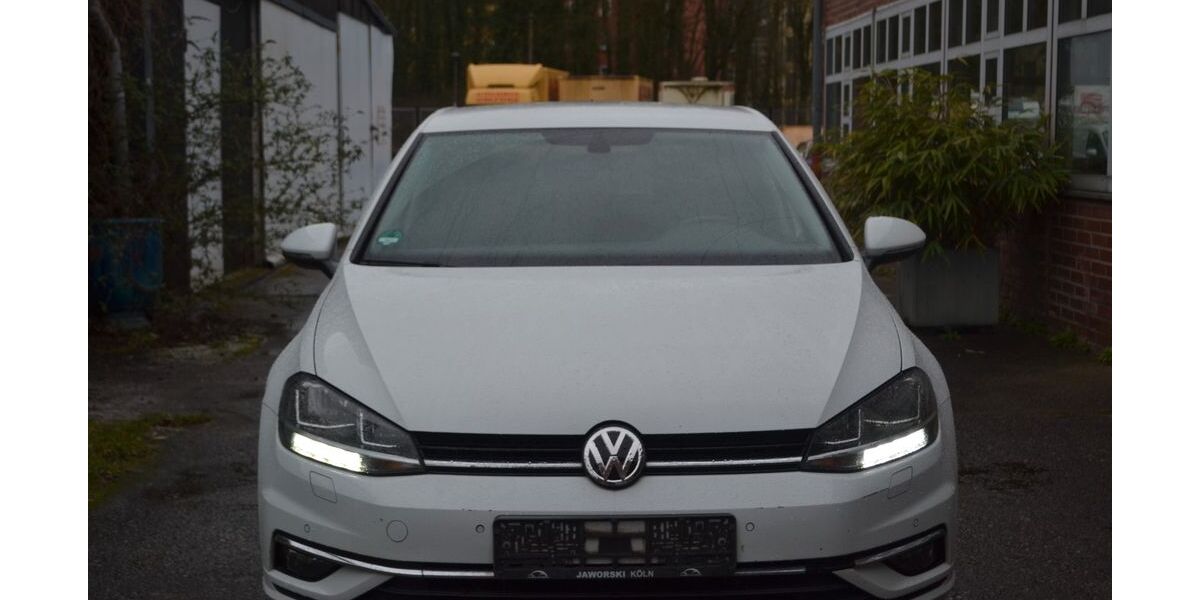 VW Golf 220.000 km 8.400 &euro; köln 50969