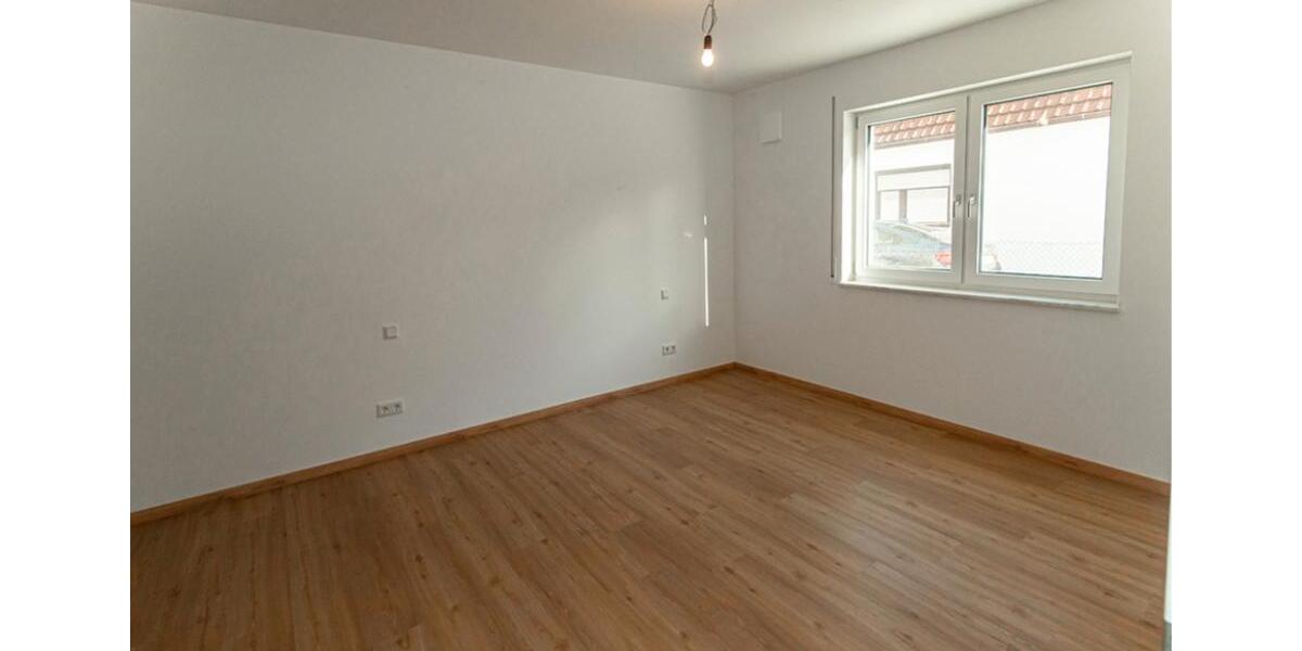 Erdgeschoßwohnung Freystadt - 4 Zimmer, 113 m&sup2;, 1.450&euro; | Angebot:26167165